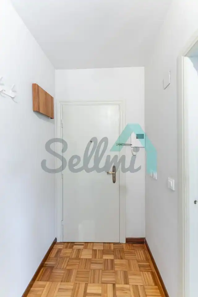 Flat for rent in Oviedo   with Parquet flooring and Furnished