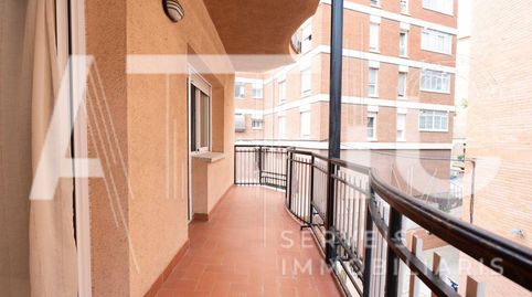 PISAZO EN CONCORDIA DE 4 HABITACIONES , ASCENSOR Y DOS AMPLIOS BALCONES!!, imatge 3