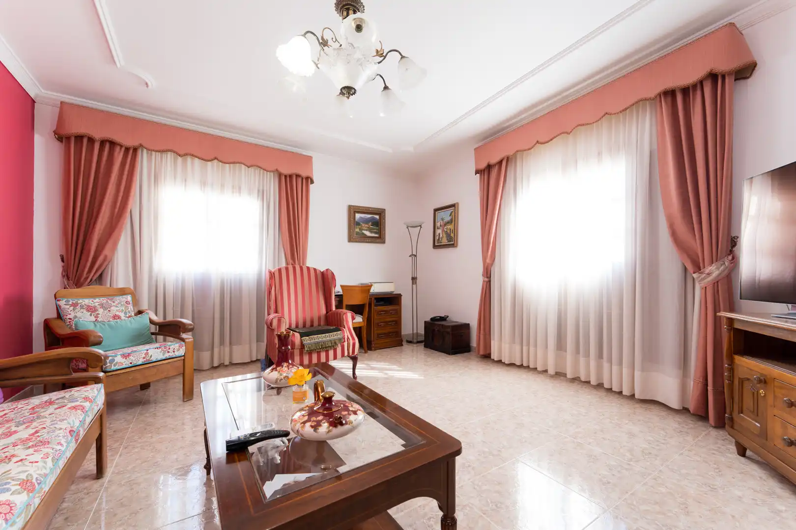 Sala d'estar de Casa adosada en venda en Telde amb Aire condicionat i Calefacció