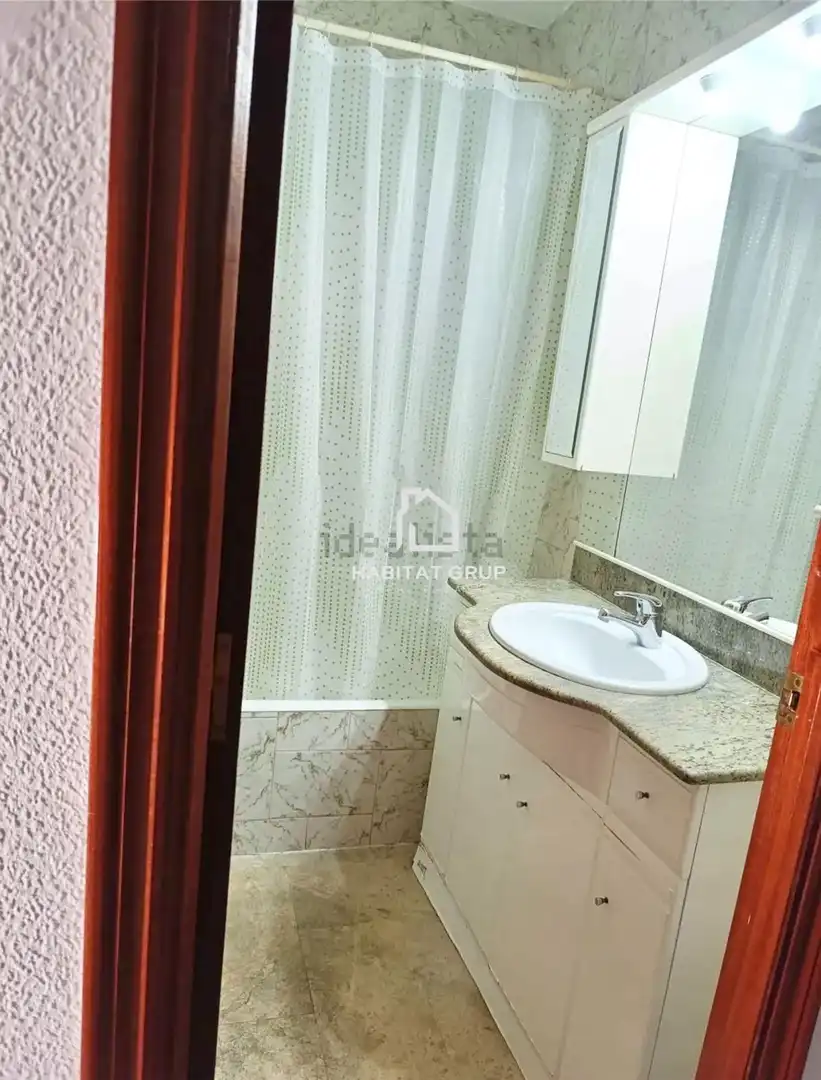 Bany de Casa o xalet en venda en Tarragona amb Aire condicionat, Calefacció i Jardí privat