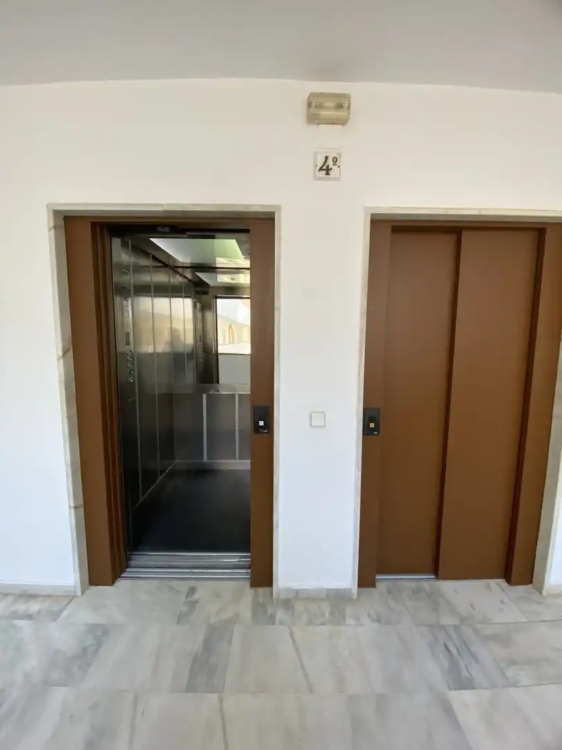 Apartamento con piscina en venta en Castillo Sohail - Myramar, imagen 8