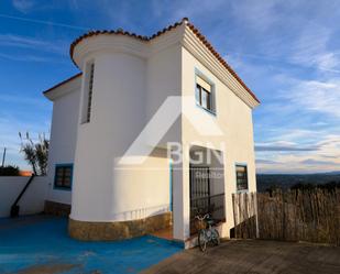 Vista exterior de Casa o xalet en venda en Torrent amb Calefacció, Jardí privat i Terrassa