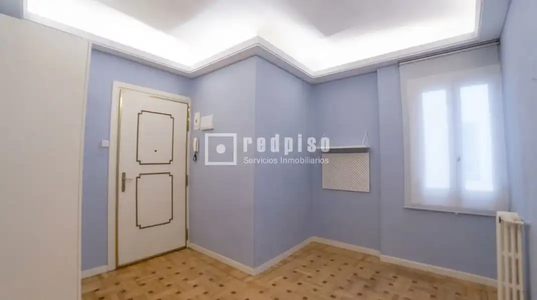 Habitación de Piso en venta en Madrid con Calefacción y Amueblado