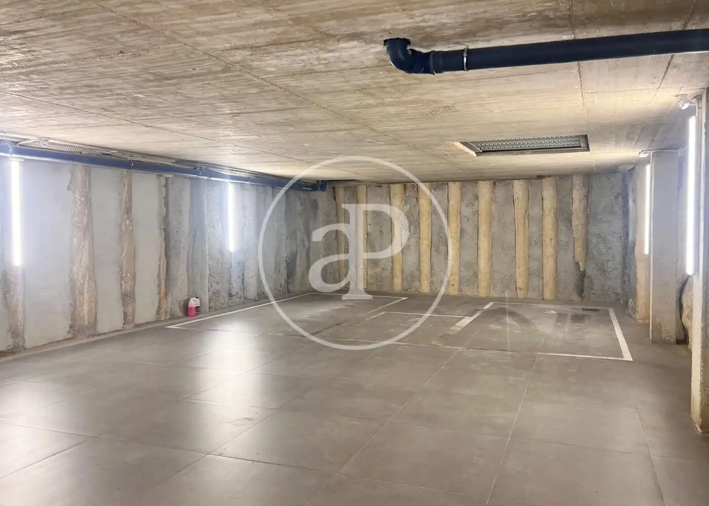 Flat for sale in Madrid  with Air Conditioner, Heating and Terrace