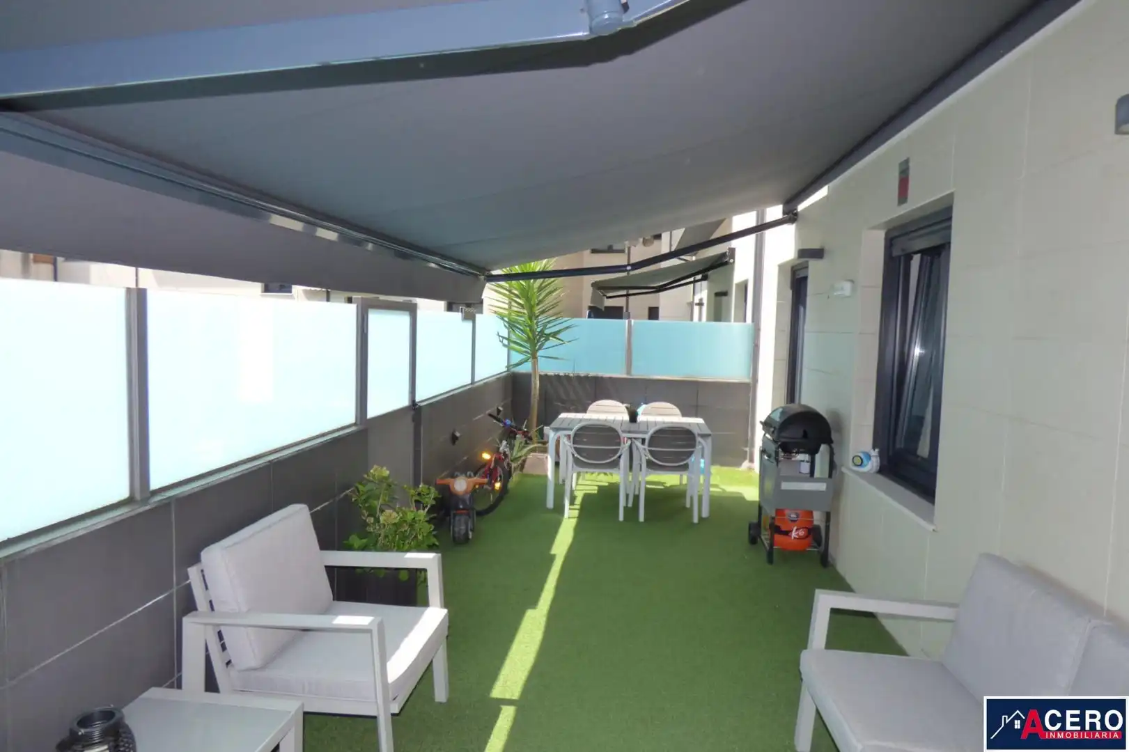 Terrasse von Erdgeschoss zum Verkauf in Santander mit Terrasse und Möbliert