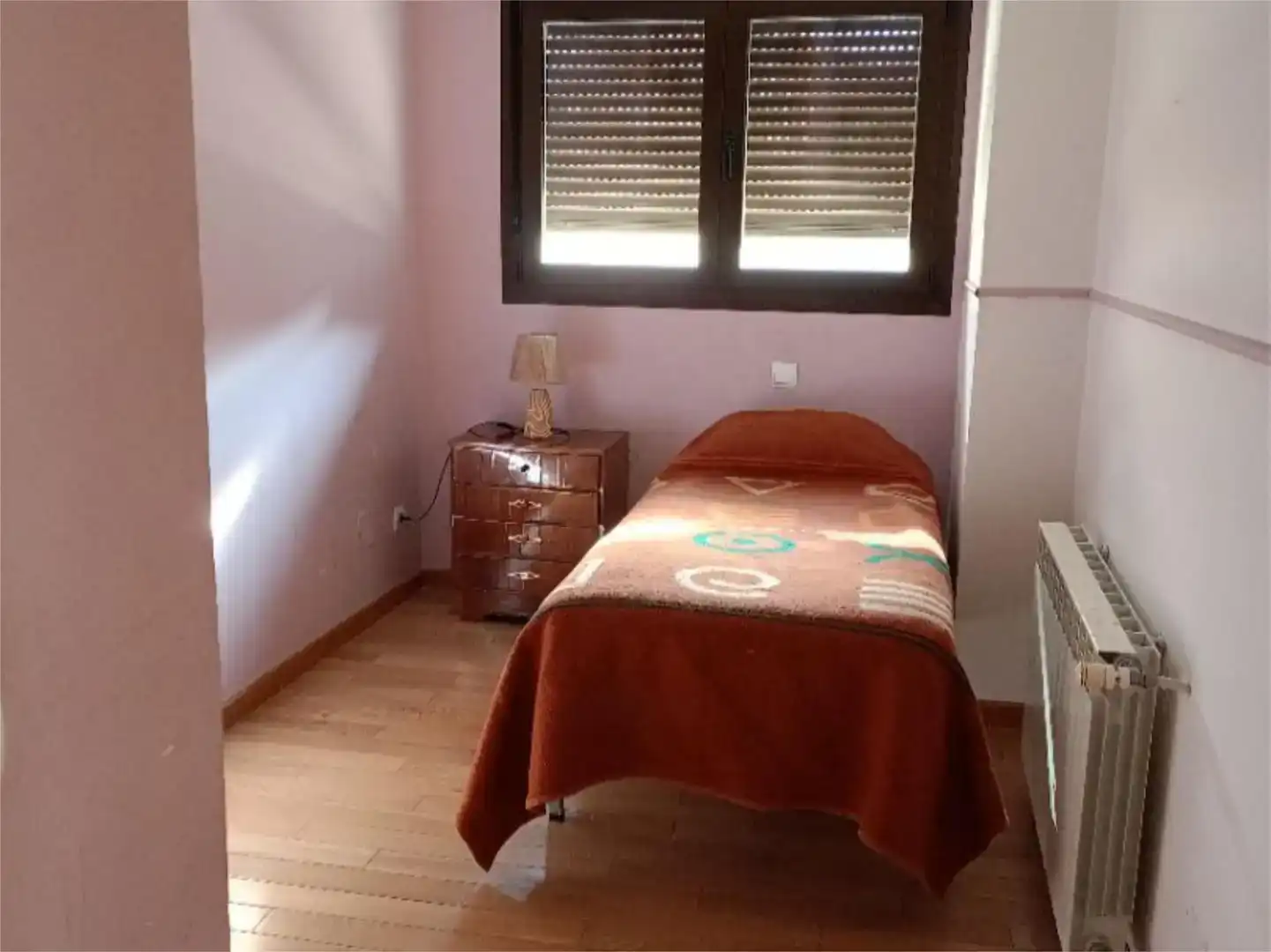 Bedroom of Flat for share in Seseña  with Private garden, Parquet flooring and Storage room