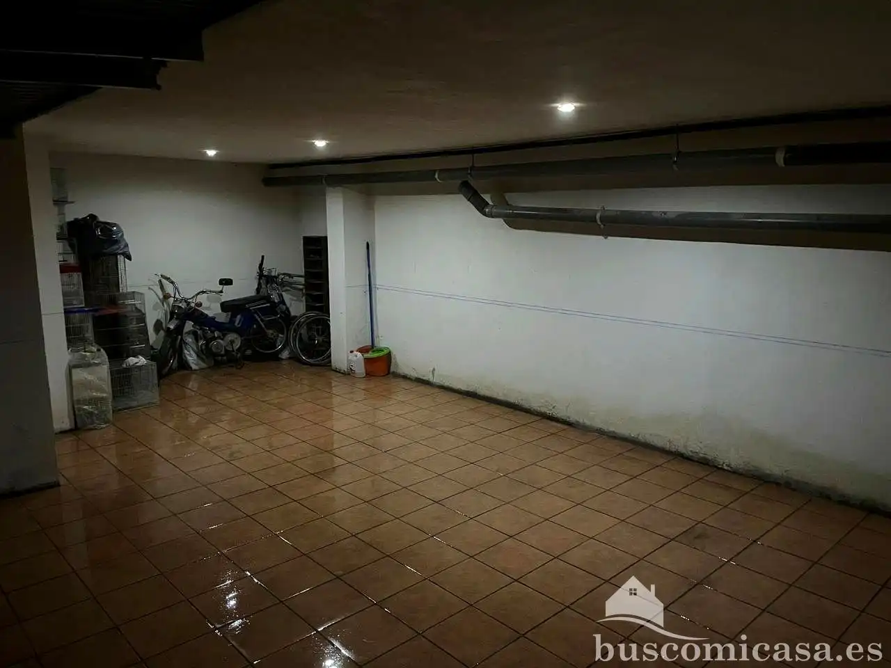 Garaje en venta en Linares