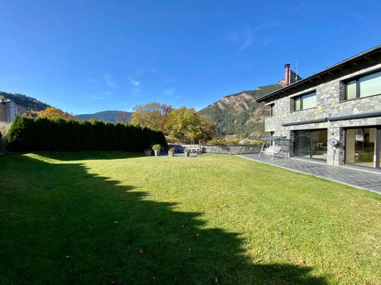 House with garden for sale in Calle Clota verda, imagen 2