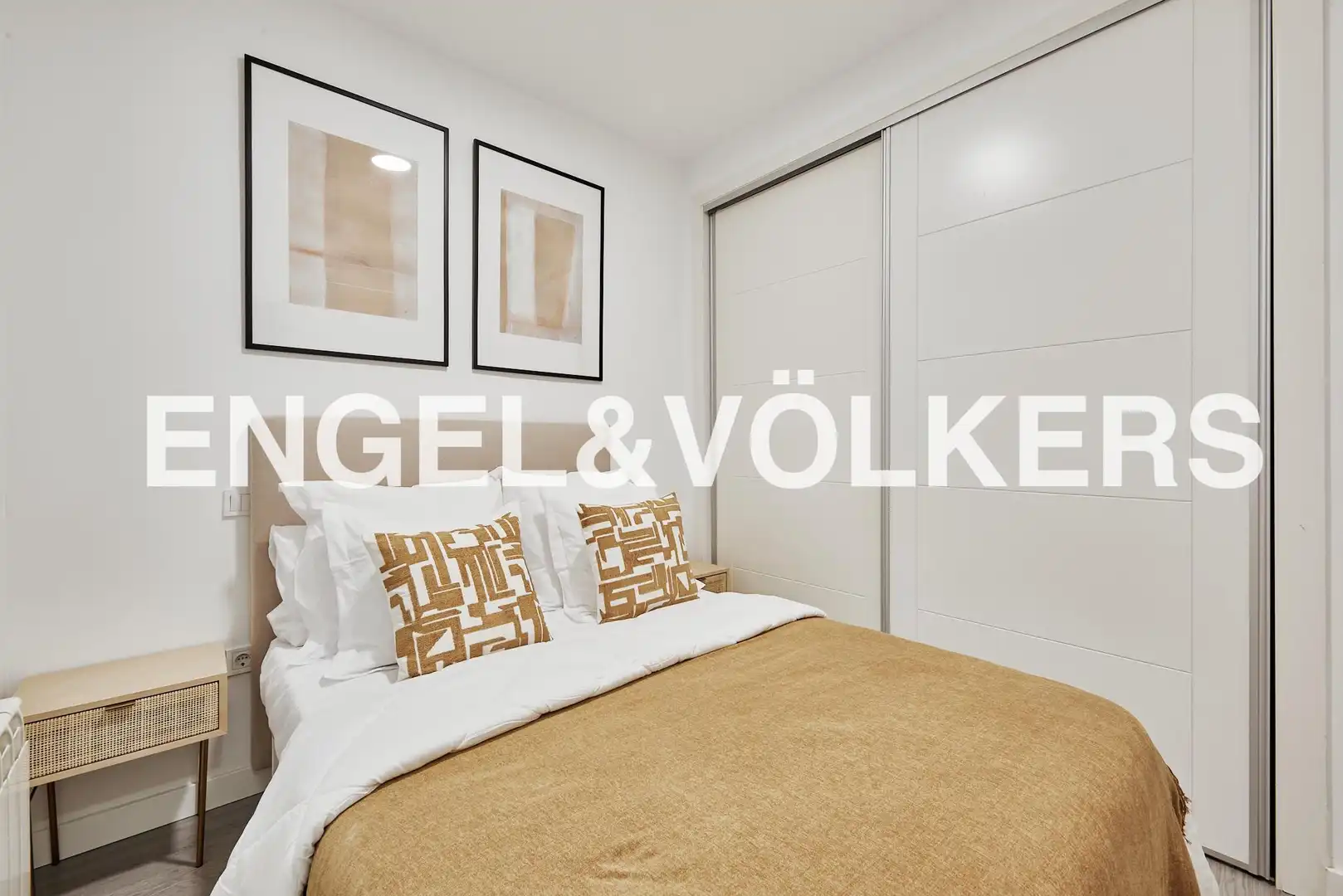 Piso en venta en Calle de Meléndez Valdés, Arapiles