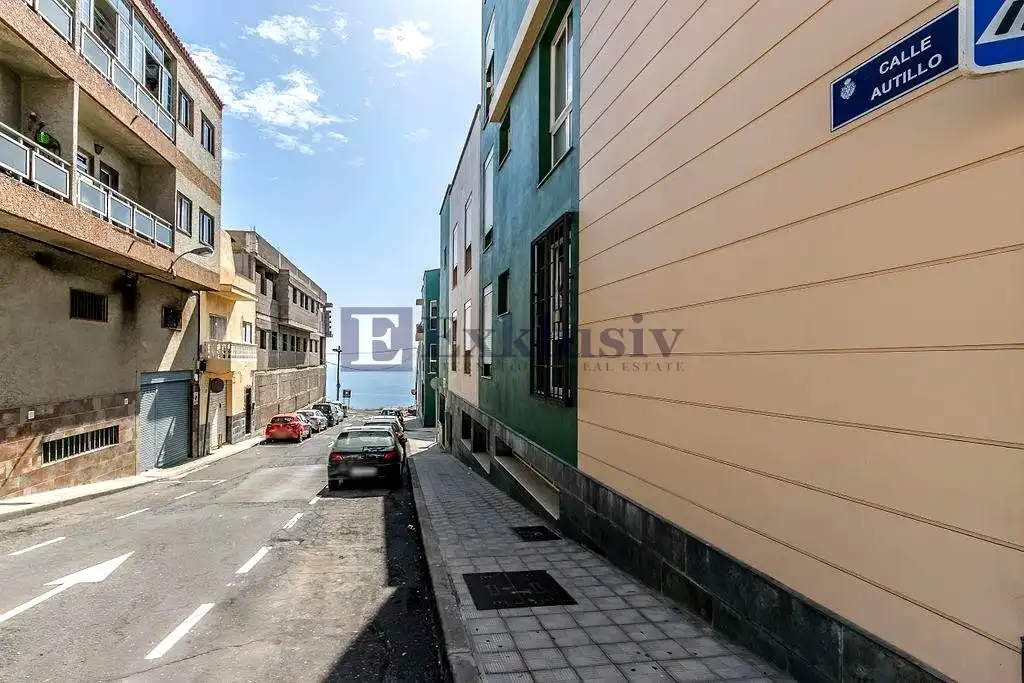 Vista exterior de Local en venta en Santa Cruz de Tenerife