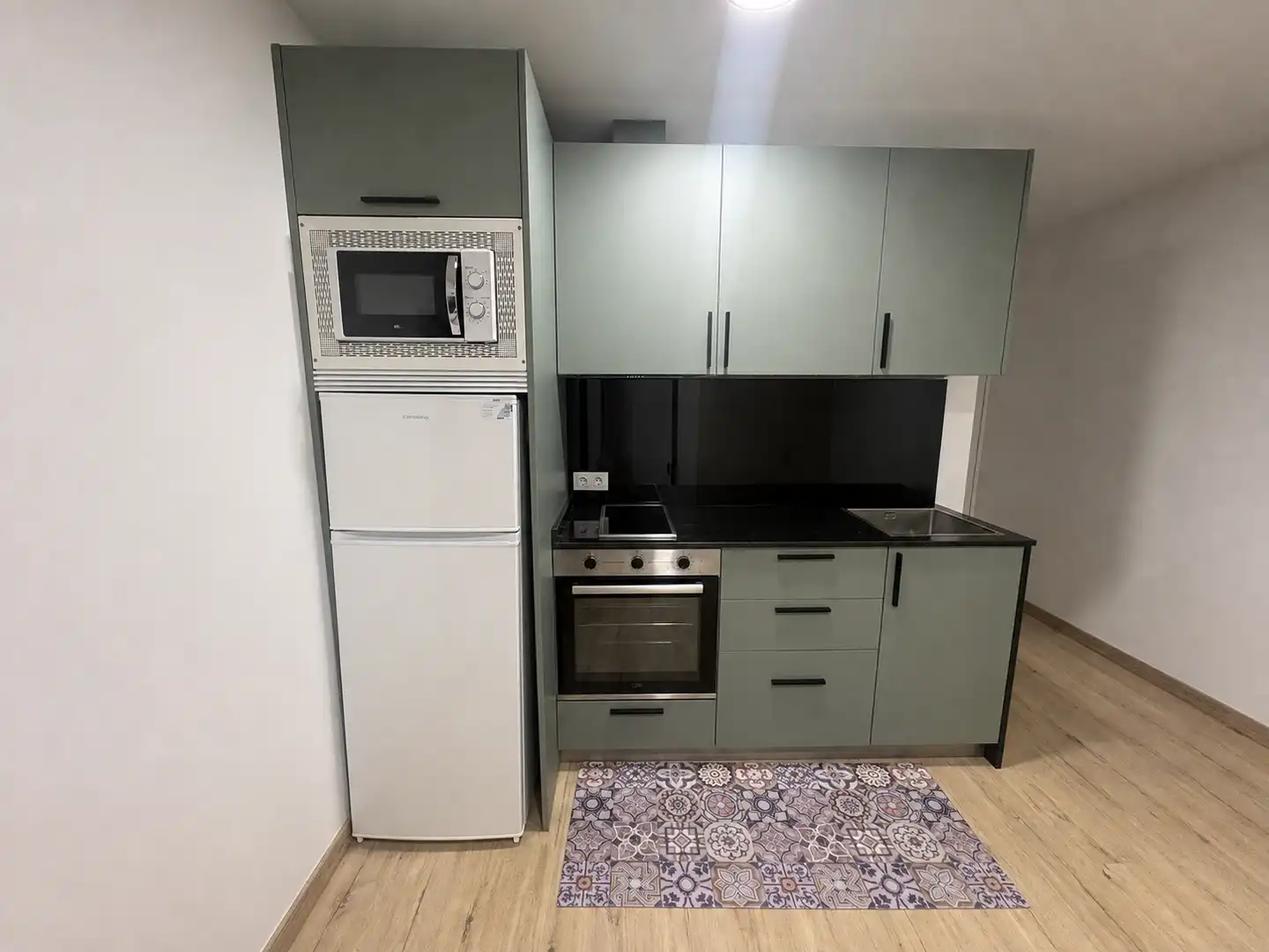 Kitchen of Flat for rent in Aranjuez  with Air Conditioner, Heating and Furnished