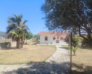 Vista exterior de Casa o xalet en venda en Tarifa amb Jardí privat i Terrassa