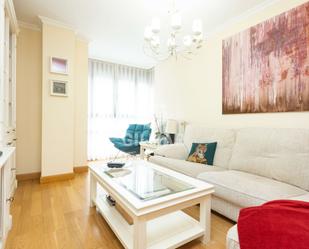 Living room of Flat for sale in  Madrid Capital  with Heating, Parquet flooring and Storage room