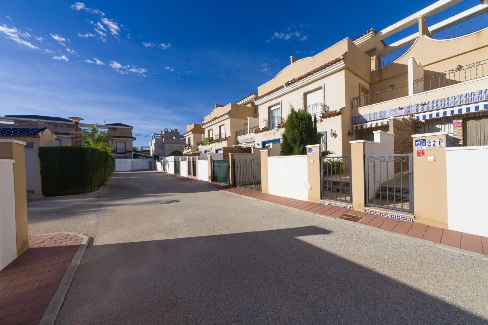 Casa amb terrassa en venda a Avenida de Europa, imagen 5