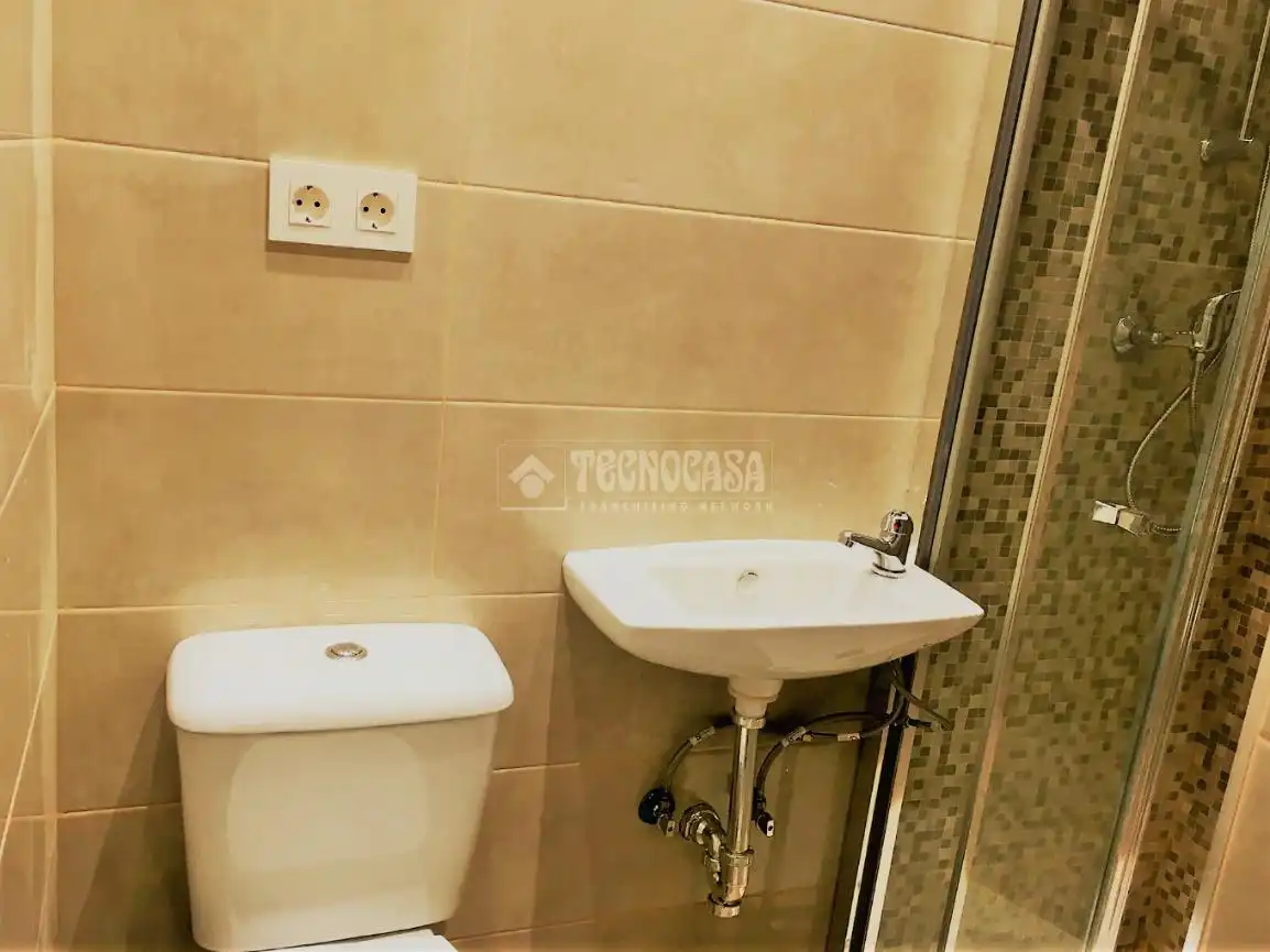 Badezimmer von Gebäude zum Verkauf in Zaragoza