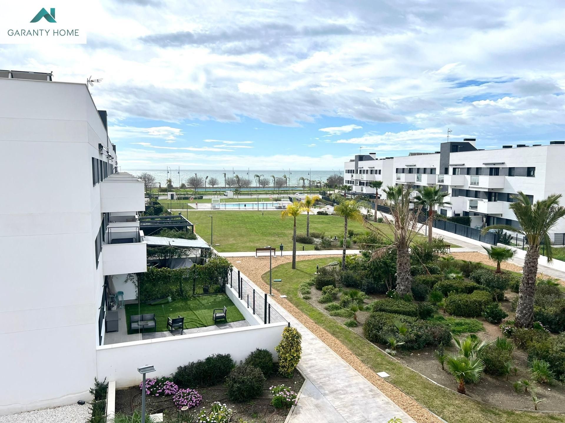 Vista exterior de Pis de lloguer en Vélez-Málaga amb Aire condicionat, Terrassa i Moblat