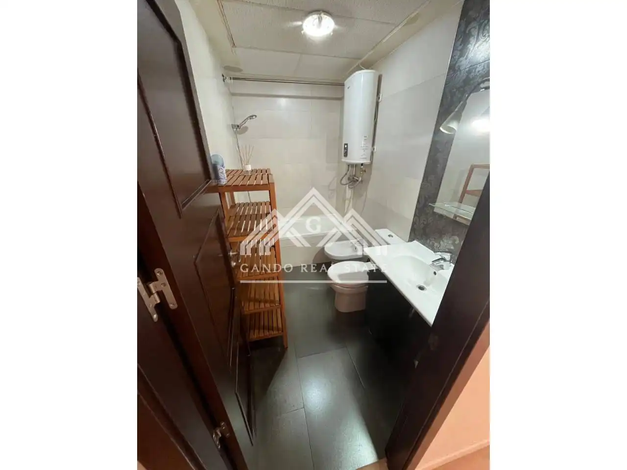 Bathroom of Flat for sale in Dos Hermanas  with Air Conditioner