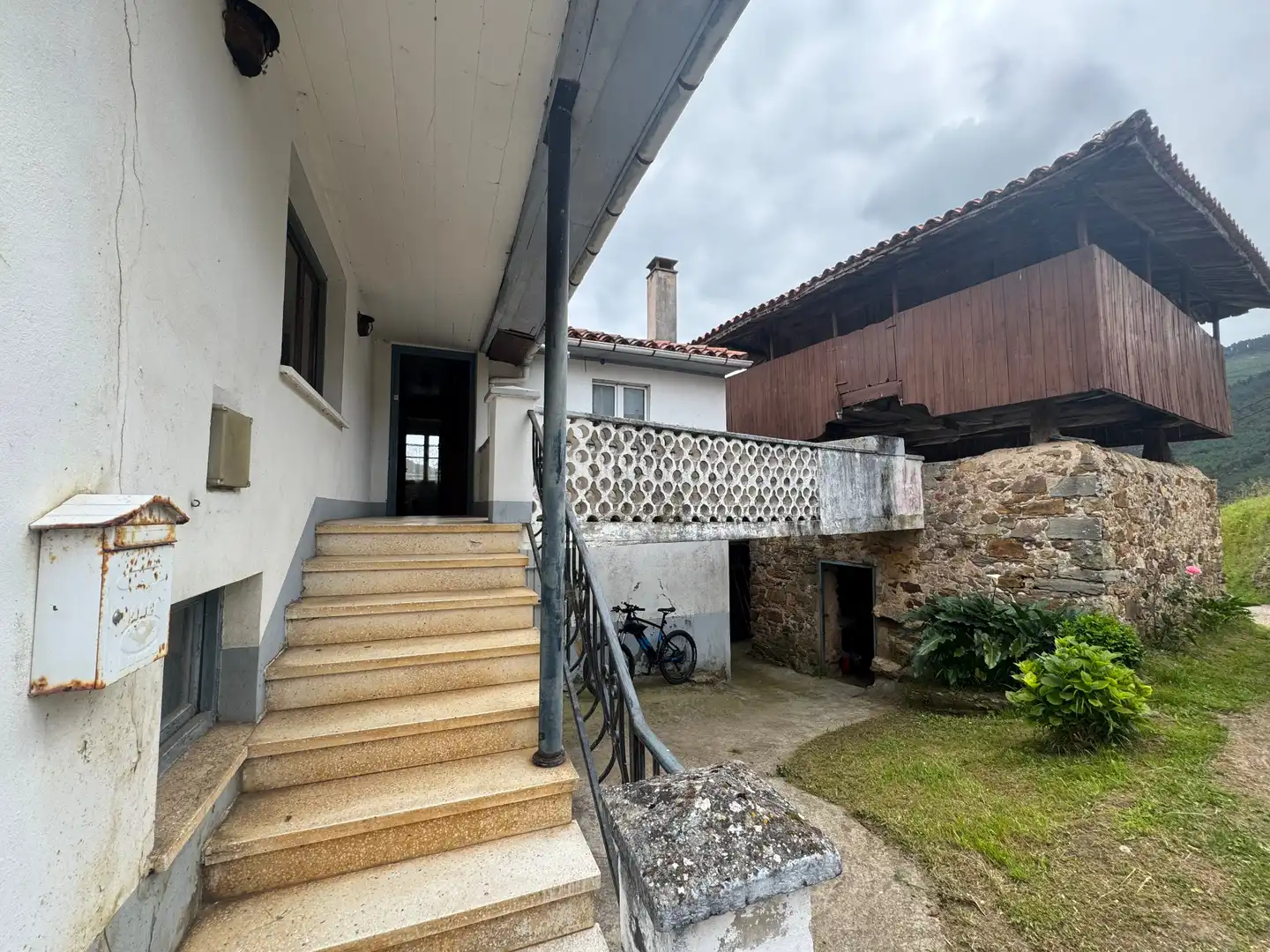 Vista exterior de Finca rústica en venta en Cudillero con Amueblado