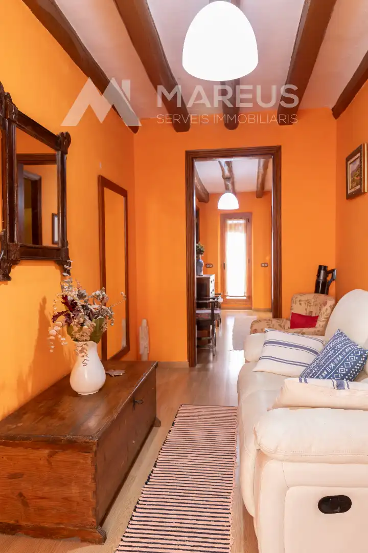 Casa adosada en venta en Torrelavit con Calefacción