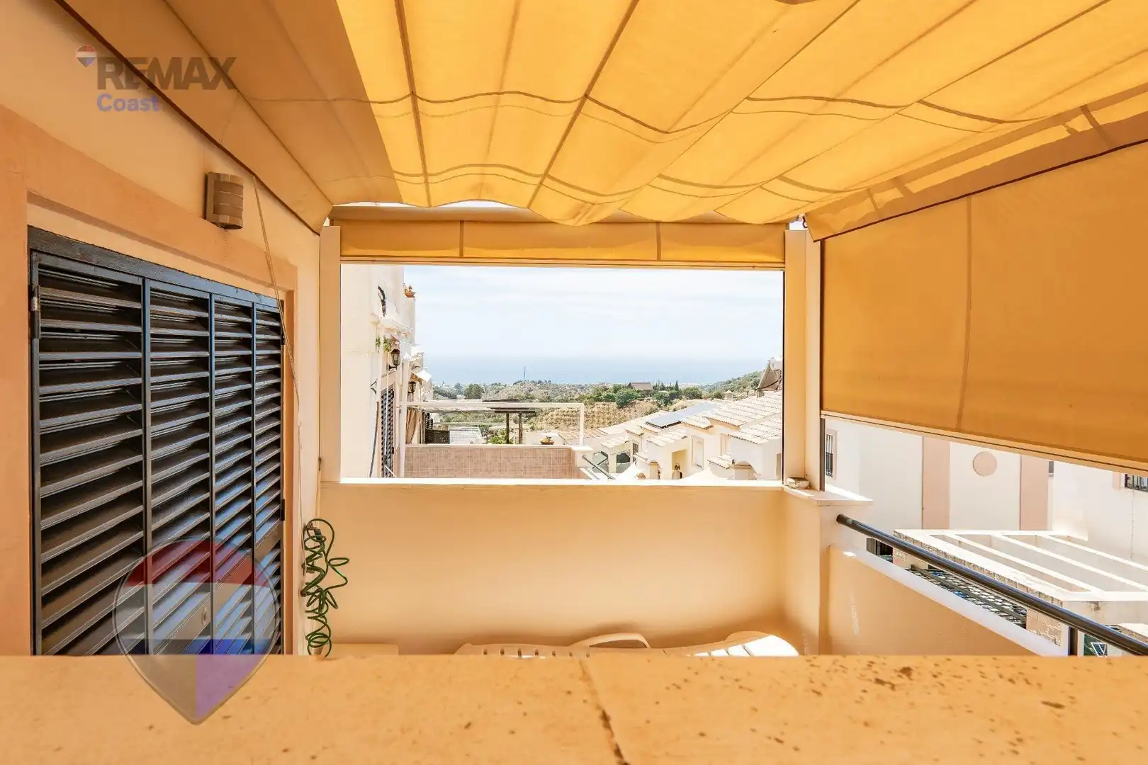 Terrasse von Einfamilien-Reihenhaus zum Verkauf in Rincón de la Victoria mit Klimaanlage, Terrasse und Abstellraum