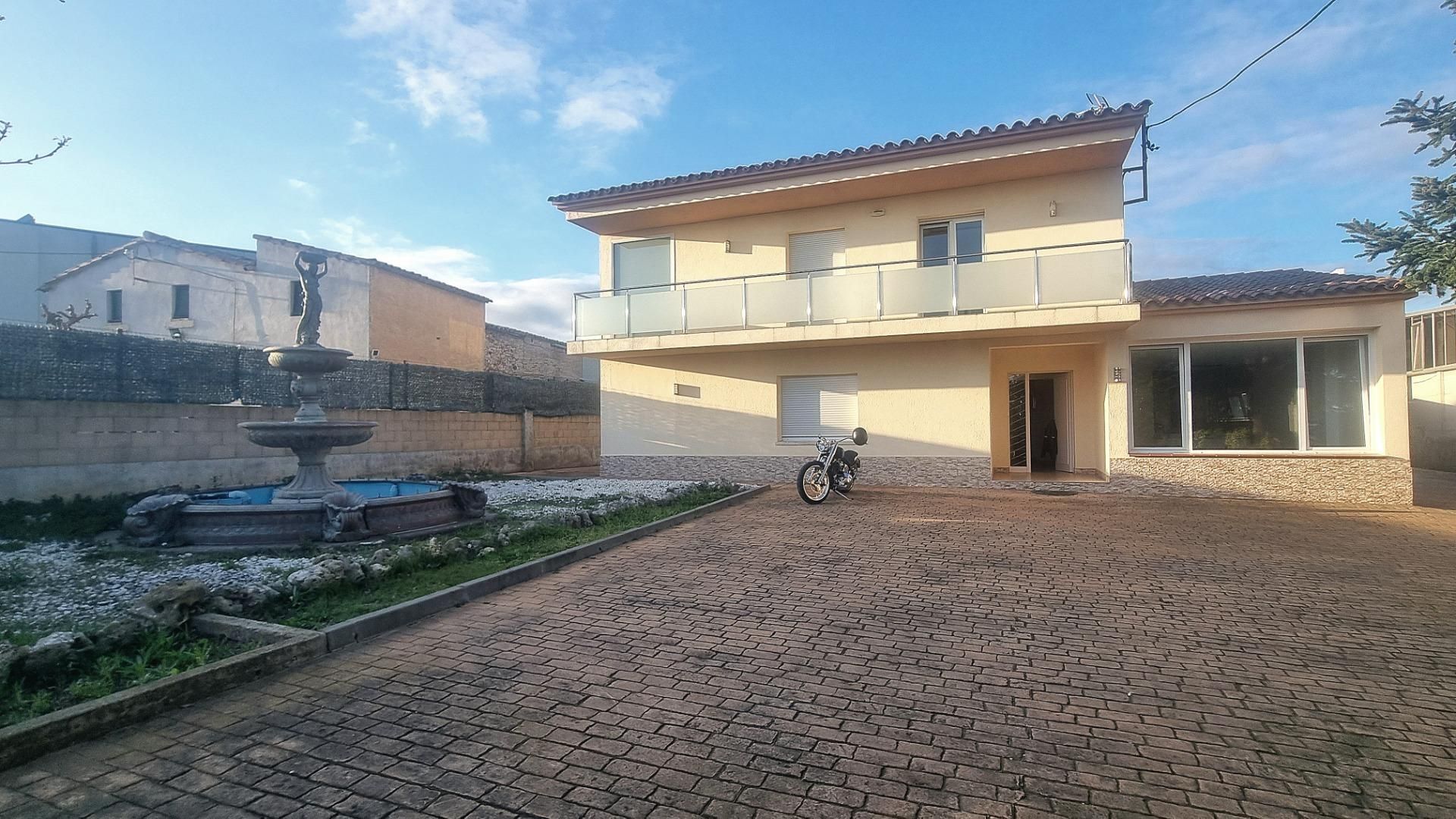 Vista exterior de Casa o xalet en venda en Fornells de la Selva amb Aire condicionat, Calefacció i Jardí privat