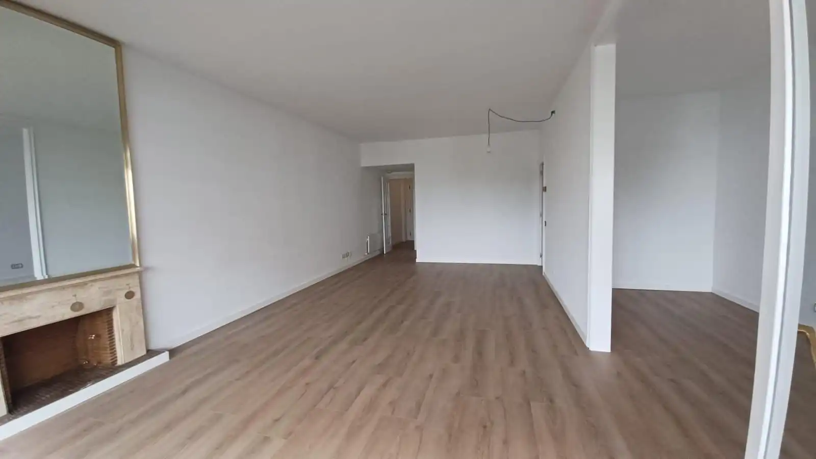 Living room of Flat for rent in Barcelona  with Heating, Parquet flooring and Terrace
