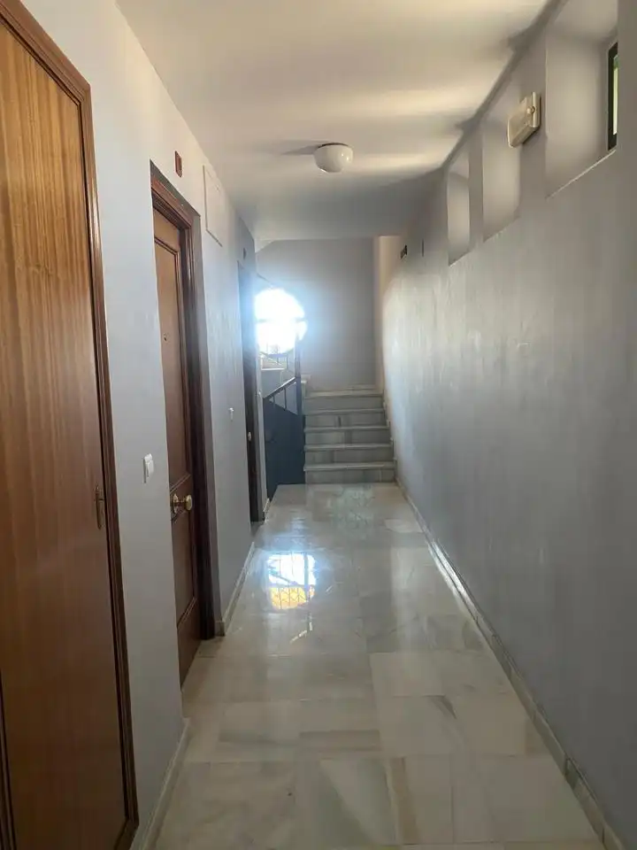 Pis de lloguer en Dos Hermanas amb Aire condicionat, Terrassa i Moblat