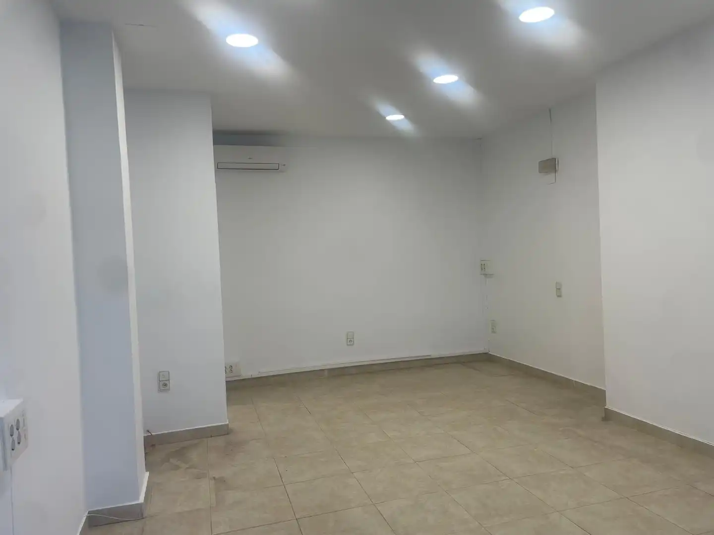 Local de alquiler en  Zaragoza Capital con Aire acondicionado