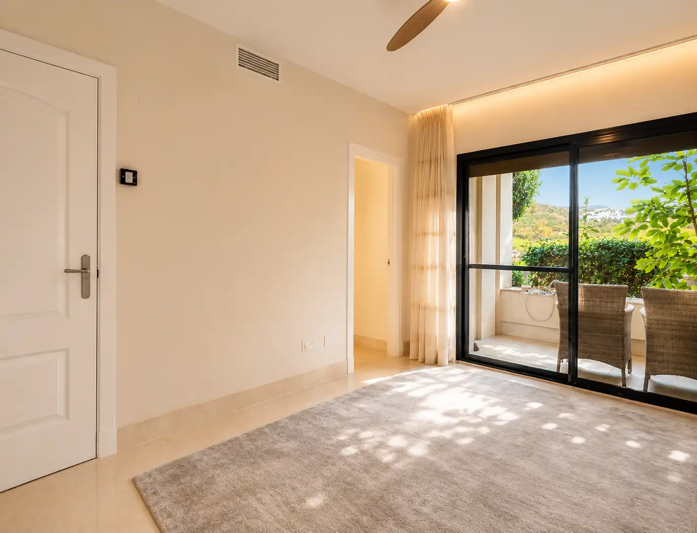 Bedroom of Apartments for sale in Benahavís  with Terrace and Balcony