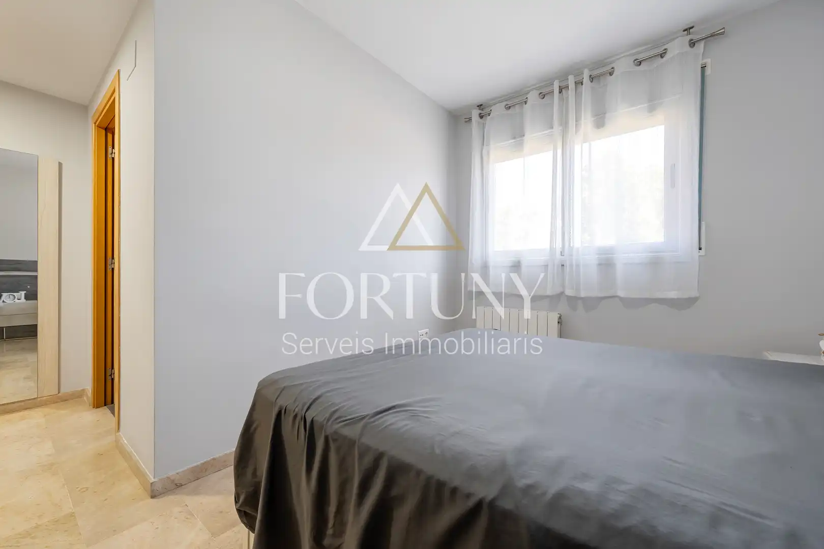 Bedroom of Flat for sale in Reus  with Air Conditioner, Swimming Pool and Balcony