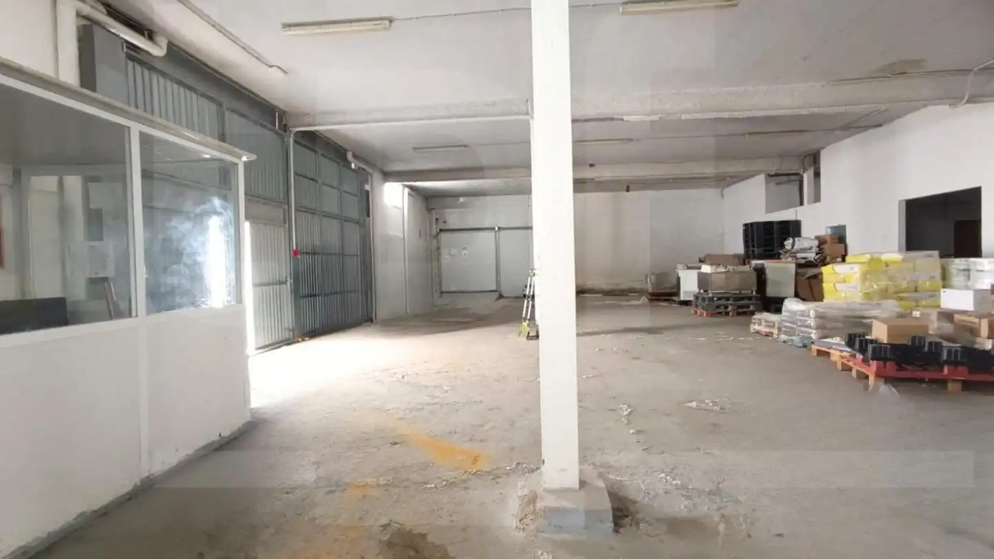 Nau industrial de lloguer en Paterna