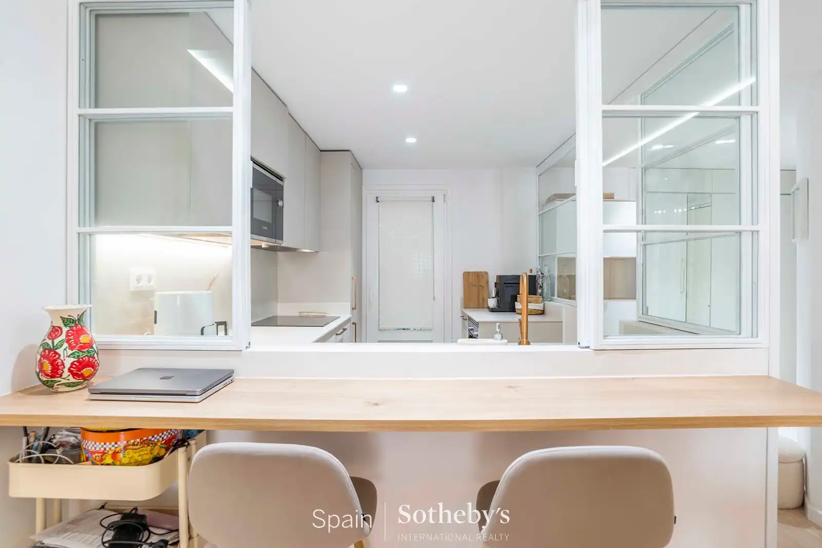 Cuina de Apartament en venda en Madrid amb Aire condicionat, Calefacció i Terrassa