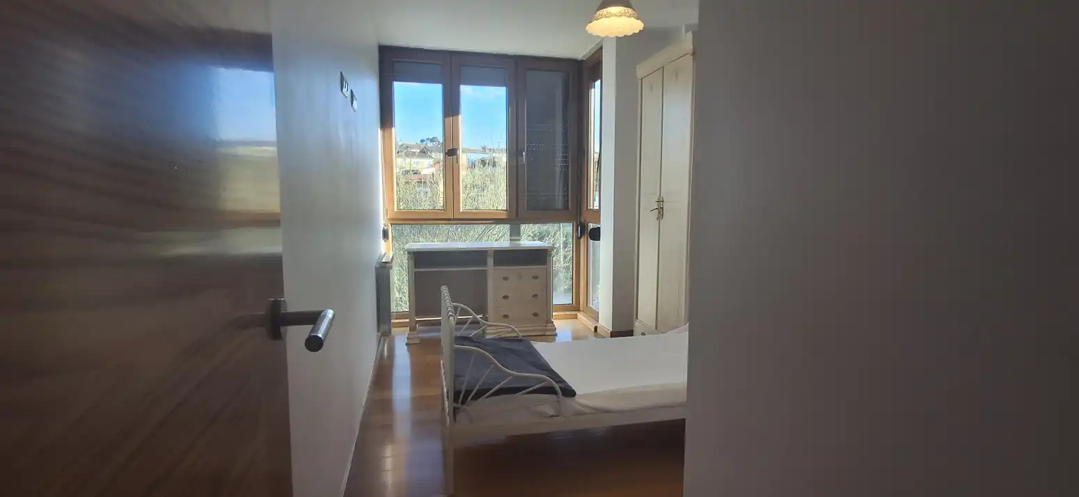 Habitación de Casa o chalet en venta en Santillana del Mar con Calefacción, Jardín privado y Parquet