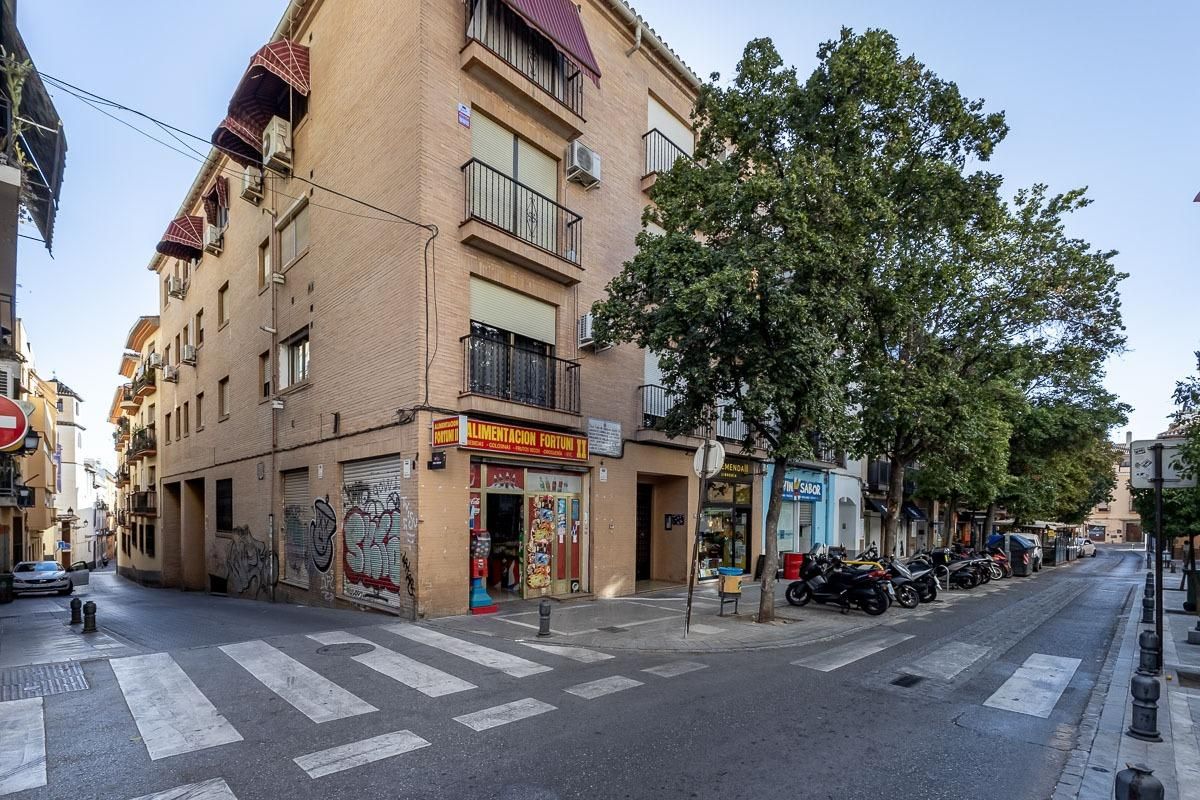 Exterior view of Flat for sale in  Granada Capital  with Heating