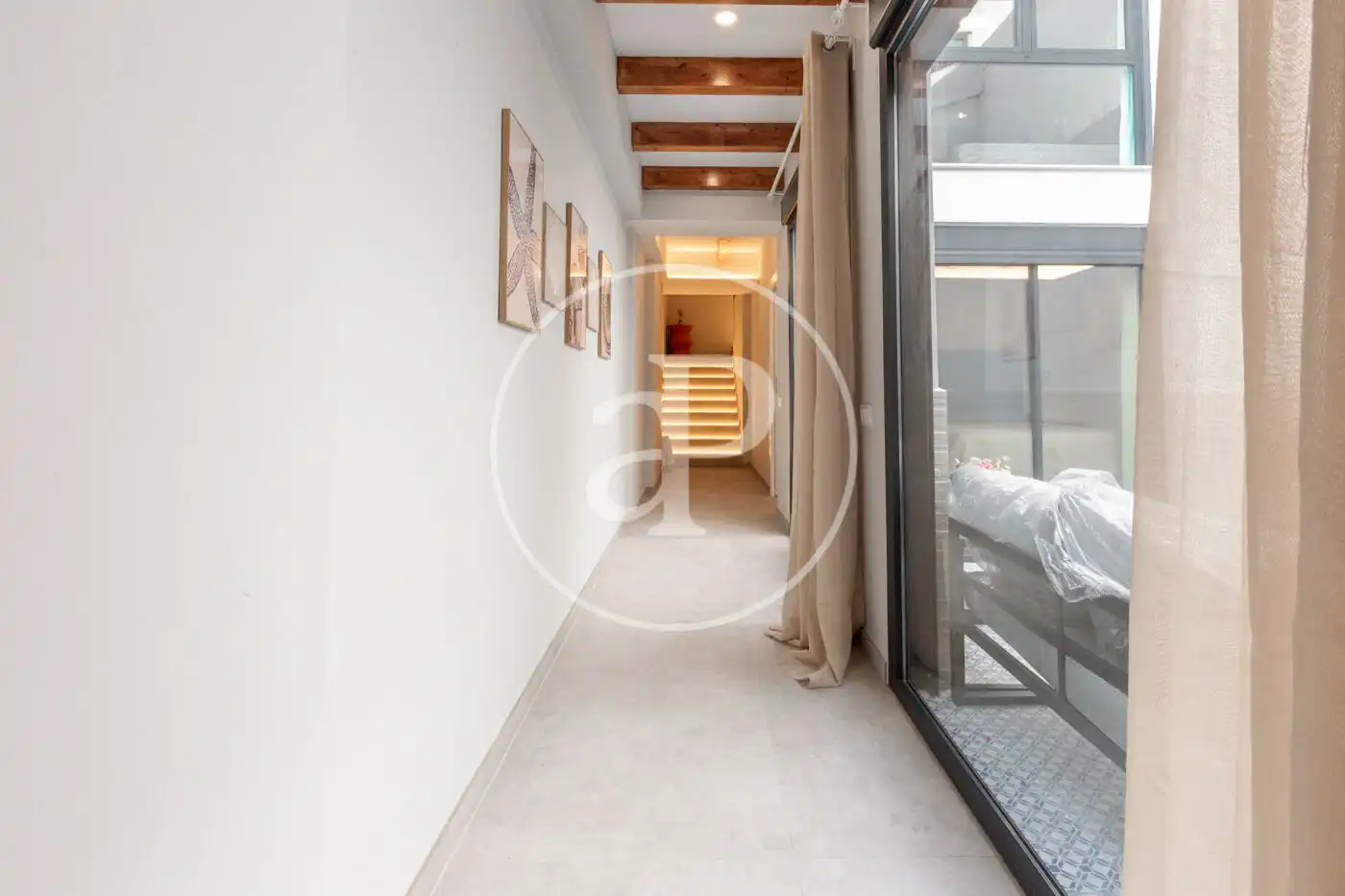 Maisonette zum Verkauf in Valencia mit Klimaanlage, Heizung und Privatgarten