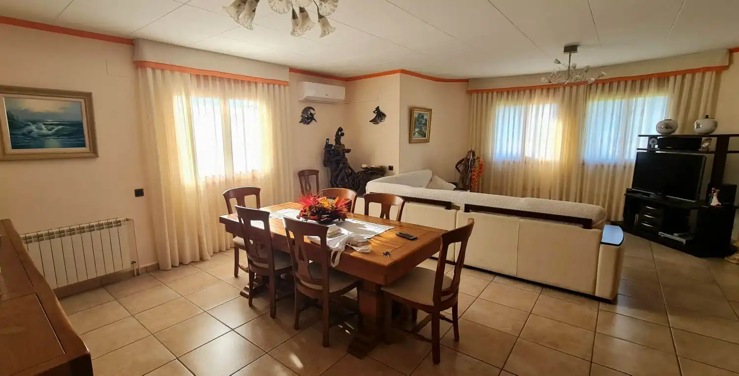 Comedor de Casa o chalet en venta en Vallirana con Aire acondicionado y Calefacción