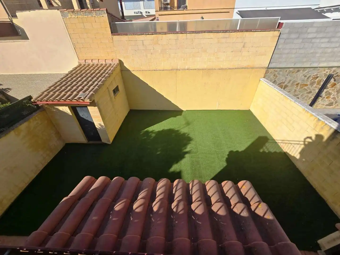 Terrassa de Casa adosada en venda en Bormujos amb Aire condicionat, Terrassa i Piscina comunitària