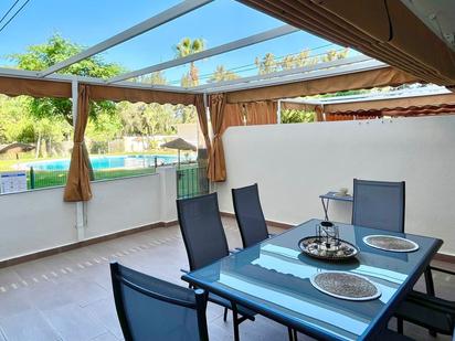 Terrasse von Wohnung miete in El Portil mit Klimaanlage, Terrasse und Schwimmbad