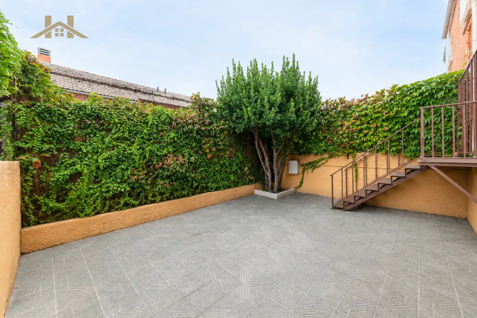 Terrassa de Casa adosada en venda en Pozuelo de Alarcón amb Aire condicionat, Calefacció i Jardí privat