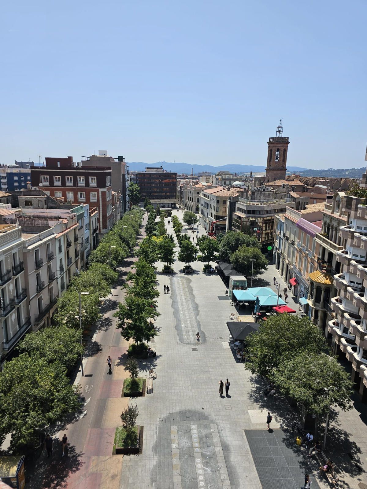 Exterior view of Flat for sale in Sabadell  with Air Conditioner and Terrace