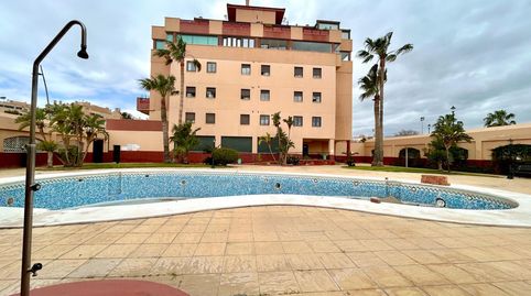 Foto 3 de Piso en venta en Avenida Reino de España (r), Las Salinas, Roquetas de Mar