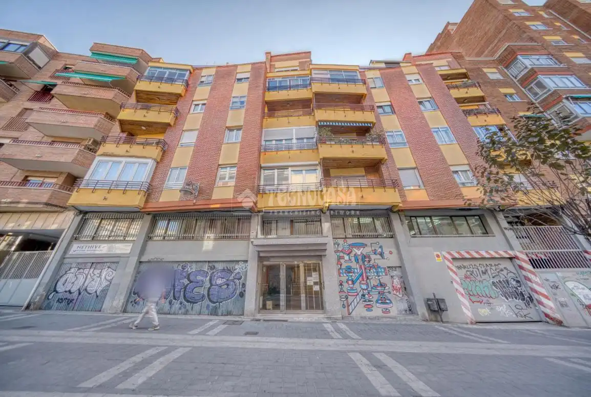 Vista exterior de Piso en venta en Valladolid con Terraza