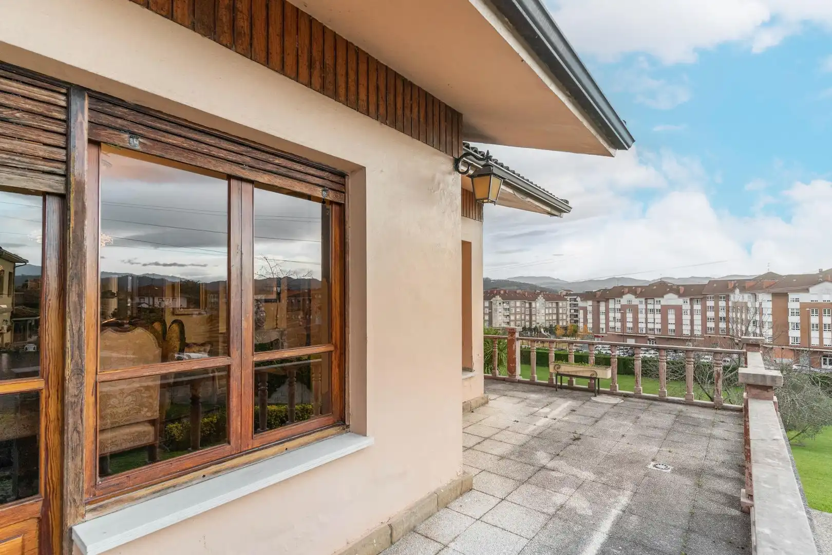 Vista exterior de Casa o chalet en venta en Siero con Calefacción, Jardín privado y Parquet