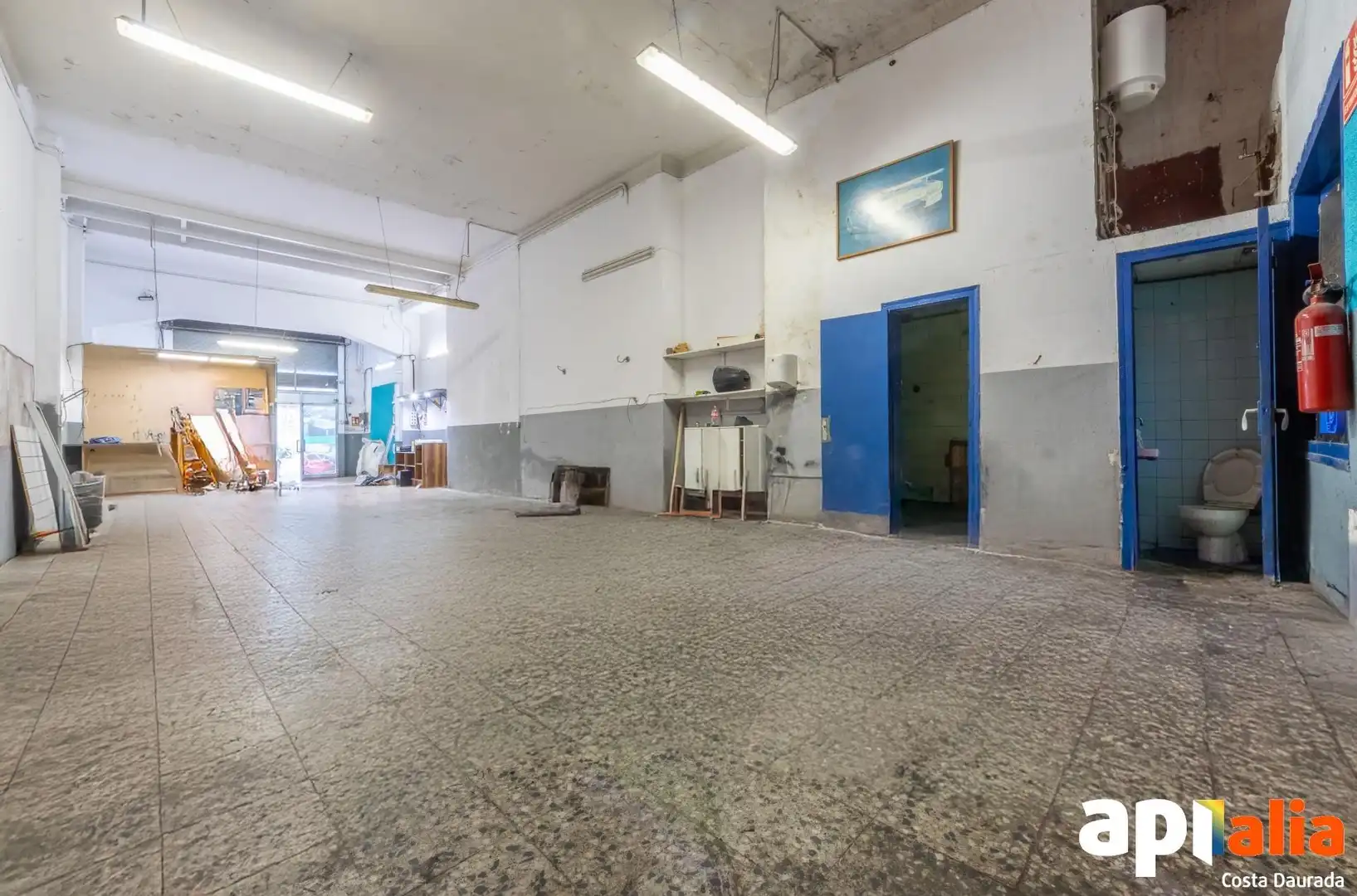 Business premises for sale in Carrer Reial, imagen 3