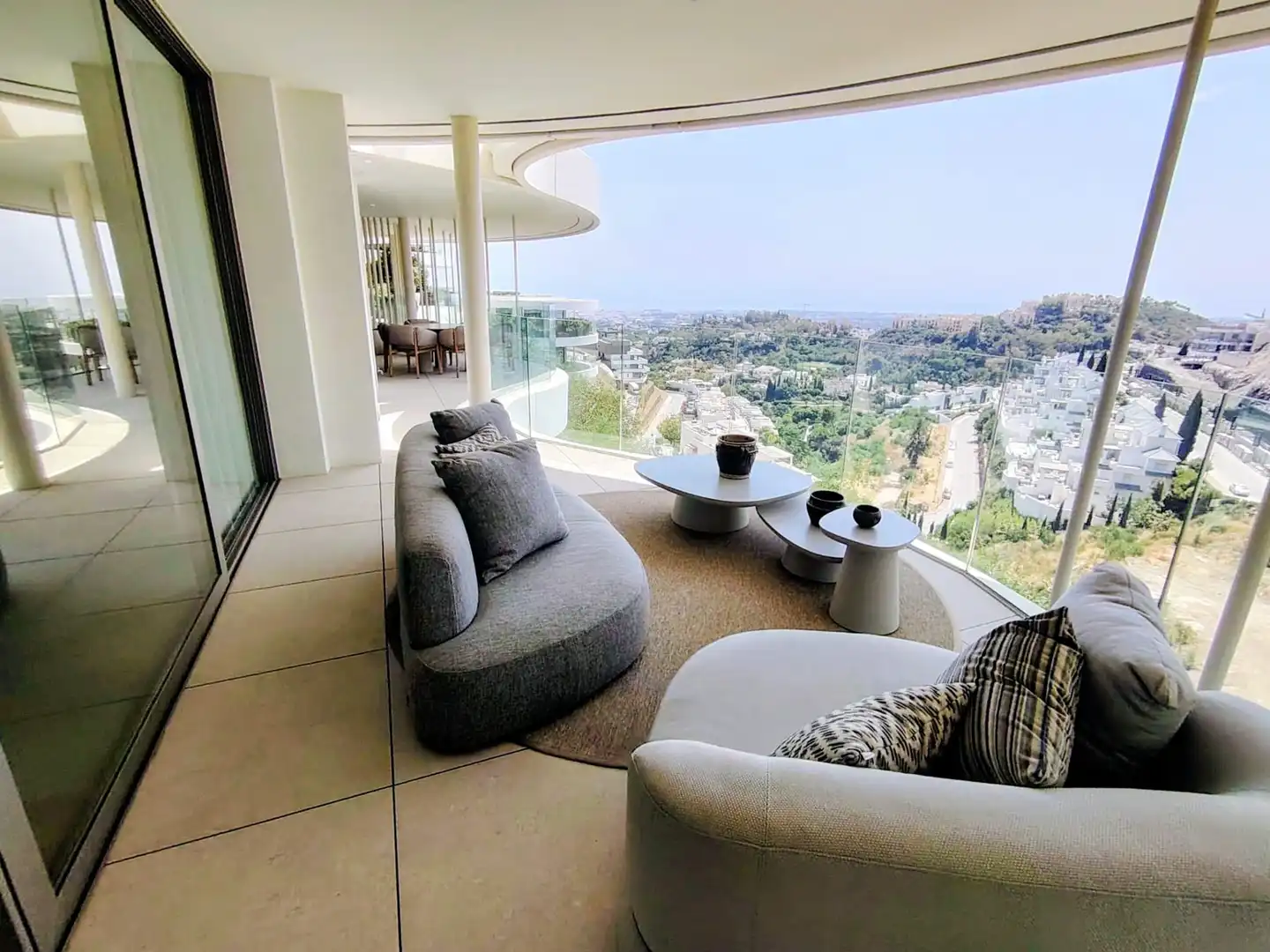 Apartment with pool for sale in La Quinta, imagen 3