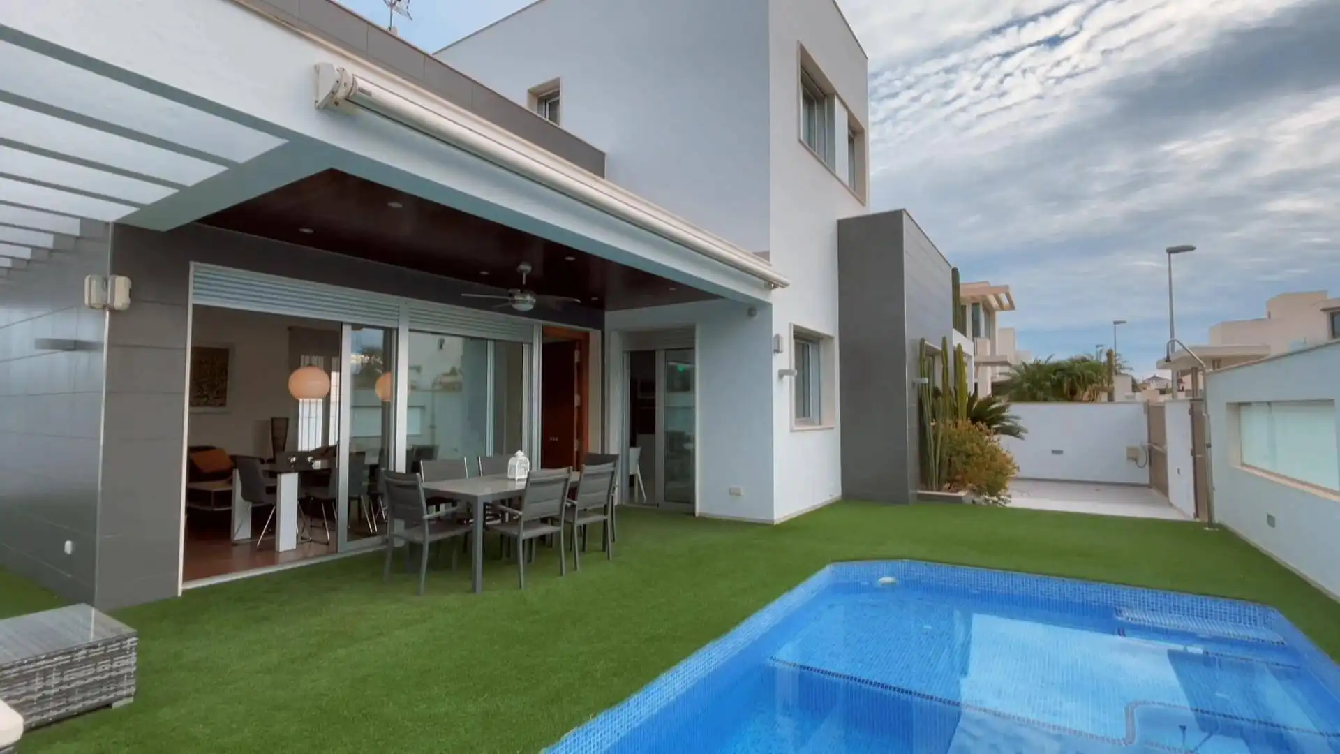 Villa avec terrasse à vendre à Mil Palmeras, imagen 4