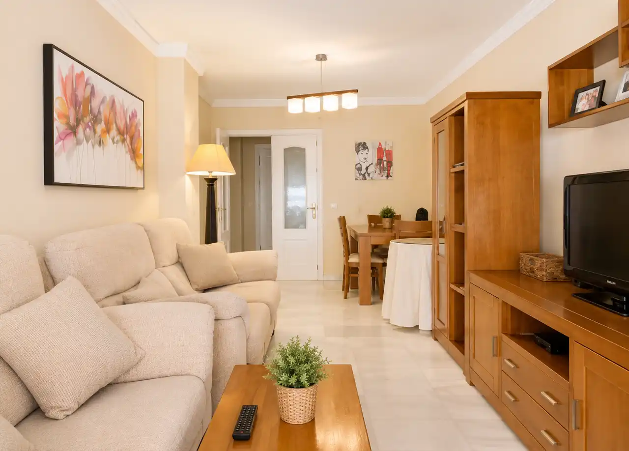 Sala de estar de Piso en venta en Marbella con Aire acondicionado, Terraza y Amueblado