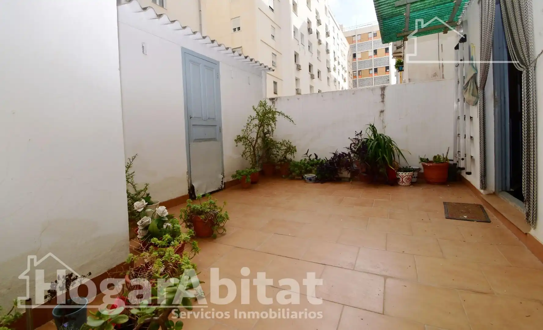 Jardín de Piso en venta en Valencia con Aire acondicionado, Terraza y Trastero