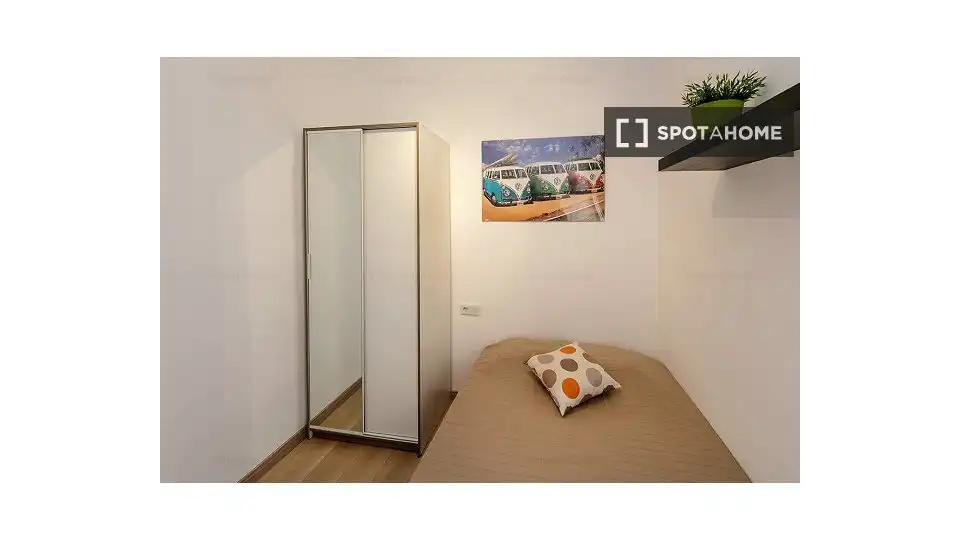 Habitación de Piso de alquiler en Barcelona con Aire acondicionado, Calefacción y Amueblado