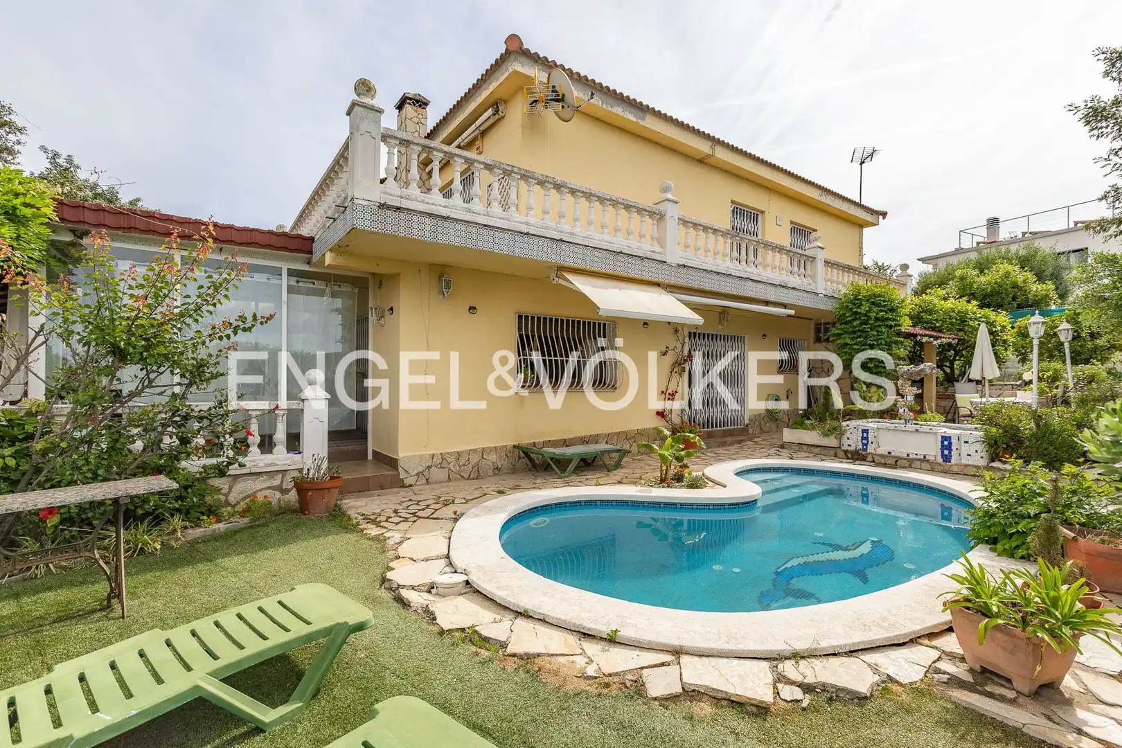 Exterior view of Houses for sale in Arenys de Mar  with Heating, Private garden and Terrace